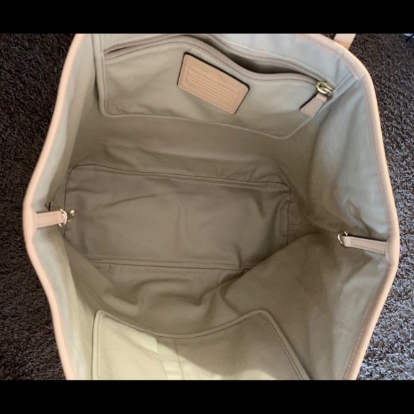 Coach Metro Tote - LIKE NEW! - Picture 2 of 4